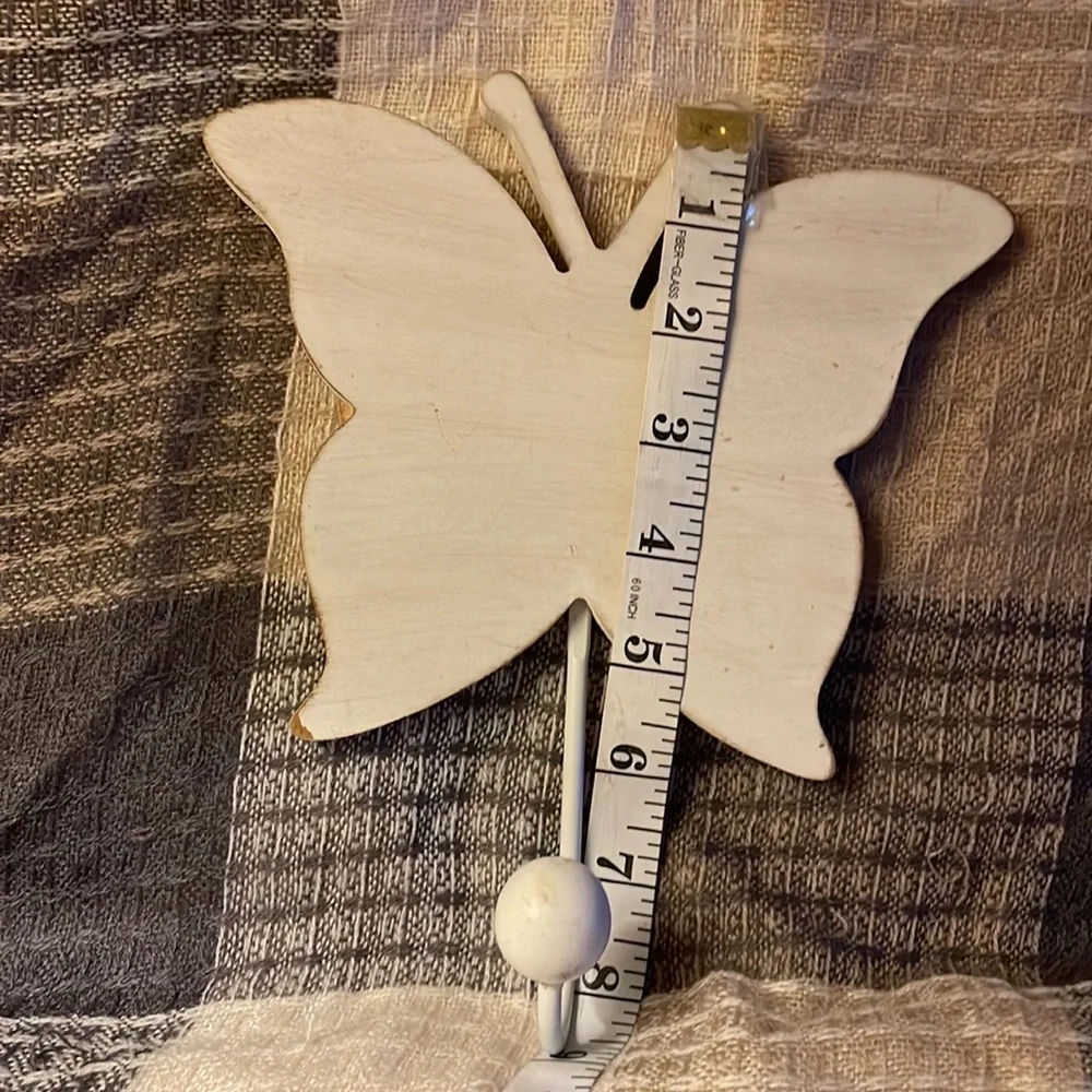 Drama queen Sign & 2 butterflies with hook hangers-new with tags